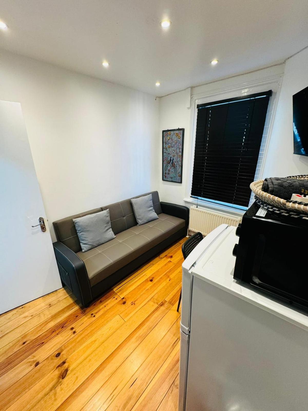Notting Hill Guest Flat Apartment Ealing Room photo